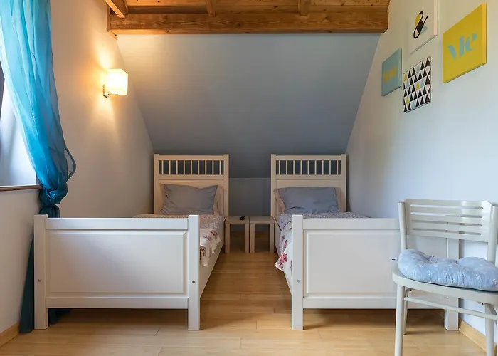 住宿加早餐酒店 Bezycer Gowidlino